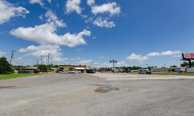 217 S 32nd St, Muskogee, OK 74401